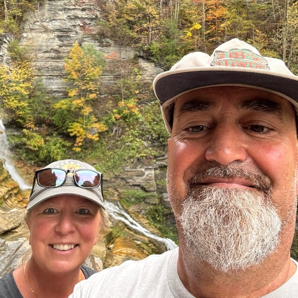 Meet your Posher, Daphne - Picture 2 of 12